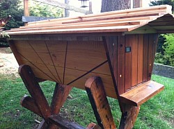 Hard wood top bar hive